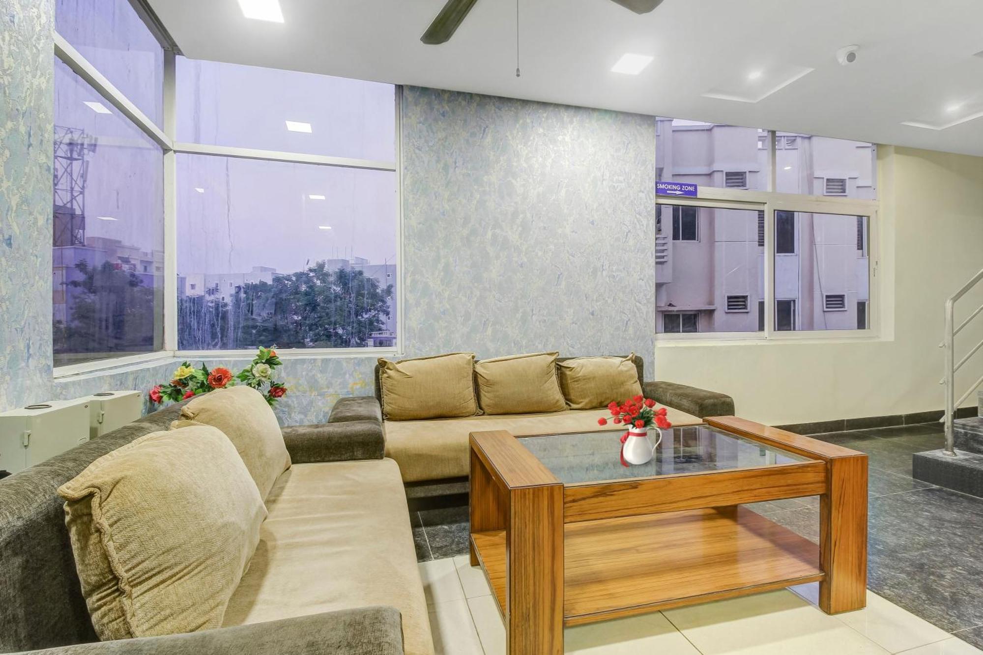 Collection O Galaxy Suites Haydarabad Dış mekan fotoğraf