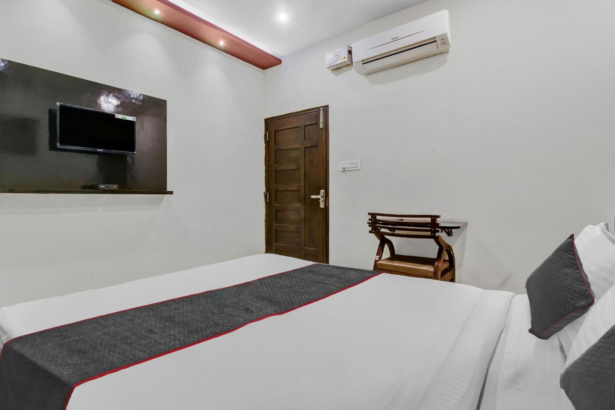 Collection O Galaxy Suites Haydarabad Dış mekan fotoğraf