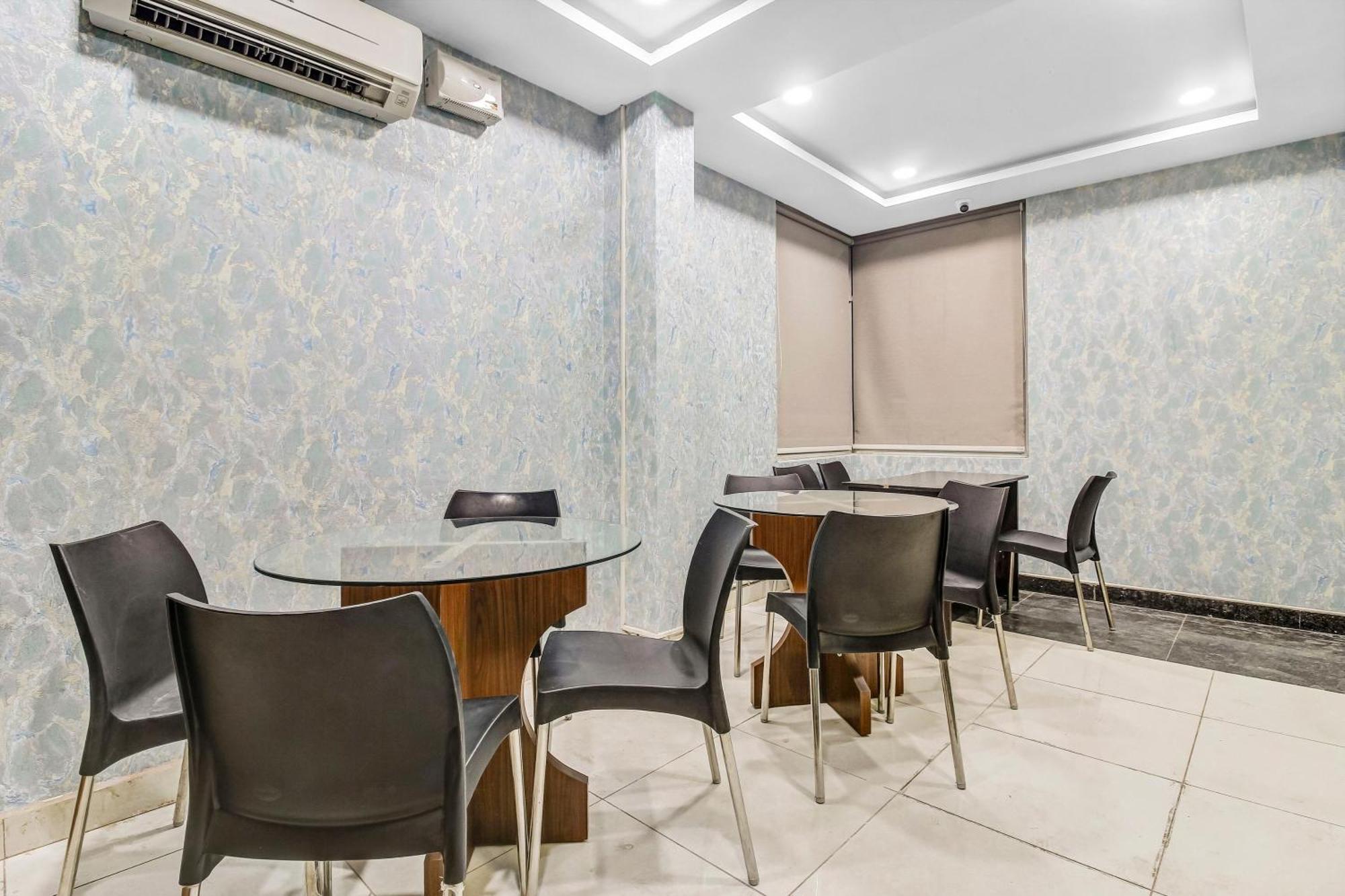 Collection O Galaxy Suites Haydarabad Dış mekan fotoğraf