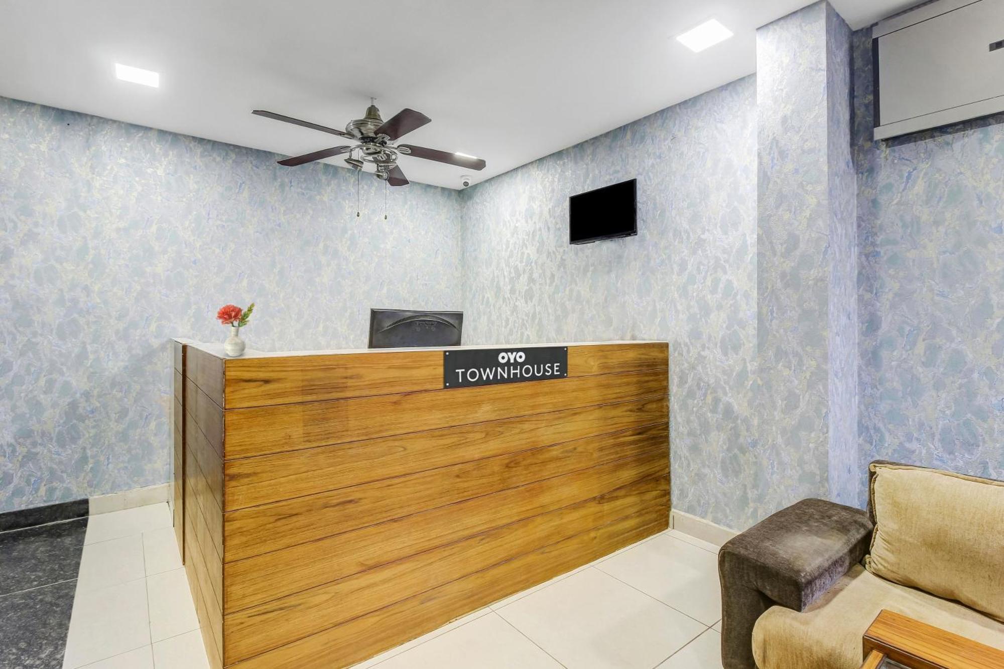 Collection O Galaxy Suites Haydarabad Dış mekan fotoğraf